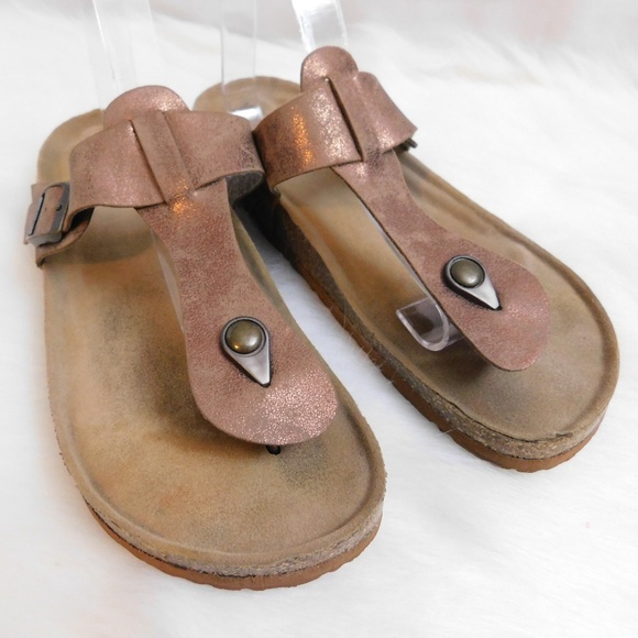Mossimo Supply Co. Shoes - Mossimo Thong Sandals, size 10
